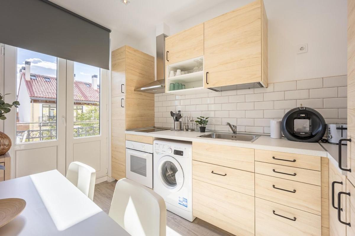 Apartamento Con Vistas En Lavapies Apartment มาดริด ภายนอก รูปภาพ