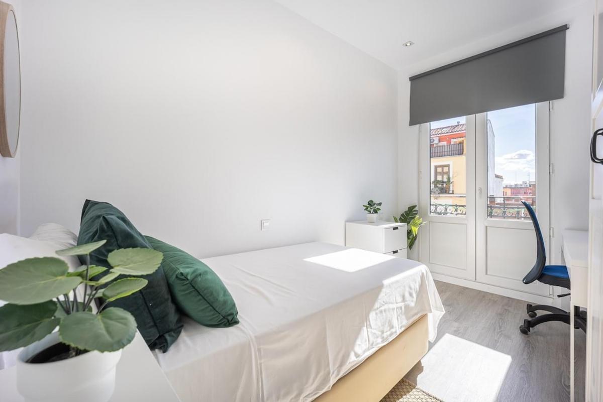 Apartamento Con Vistas En Lavapies Apartment มาดริด ภายนอก รูปภาพ