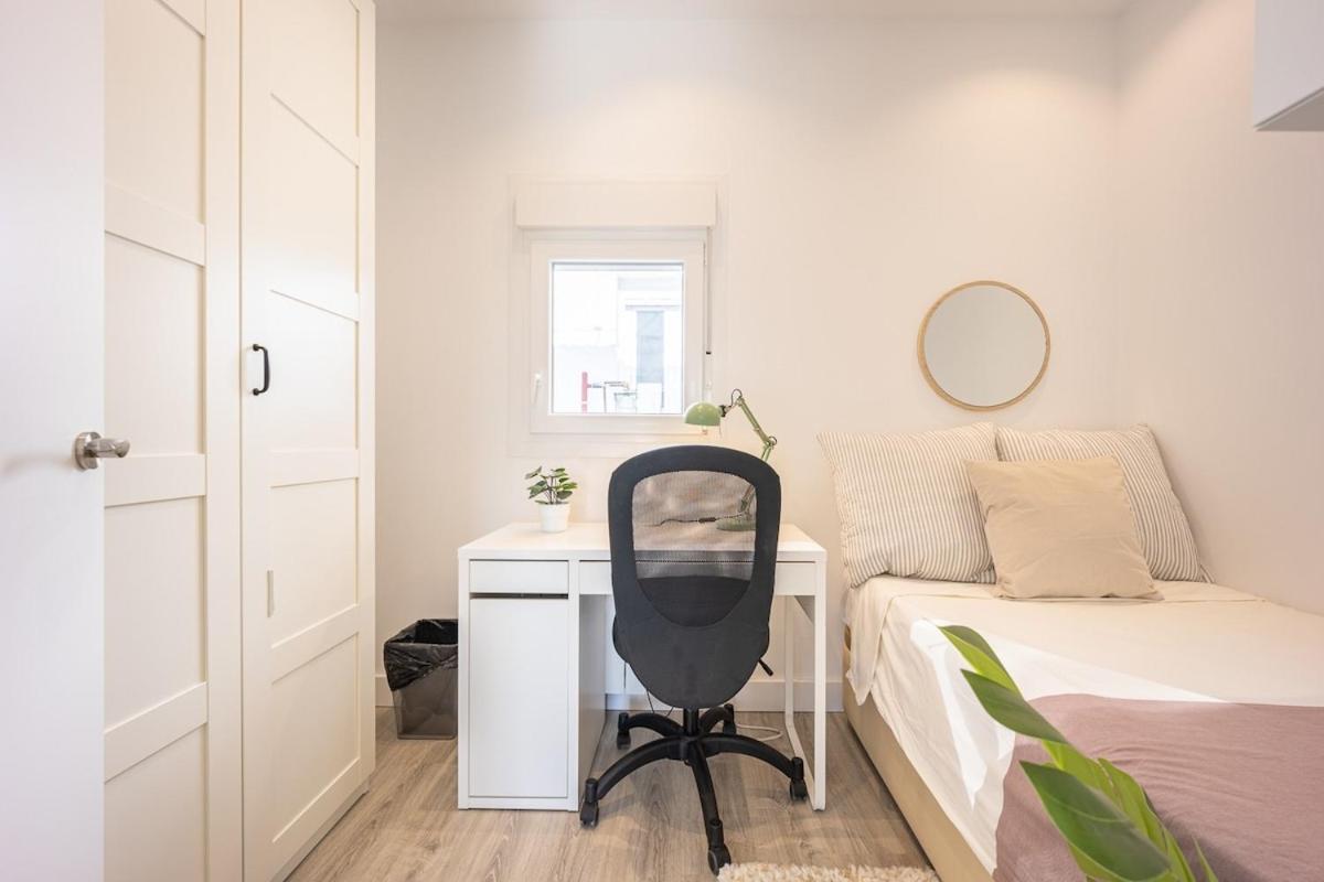 Apartamento Con Vistas En Lavapies Apartment มาดริด ภายนอก รูปภาพ